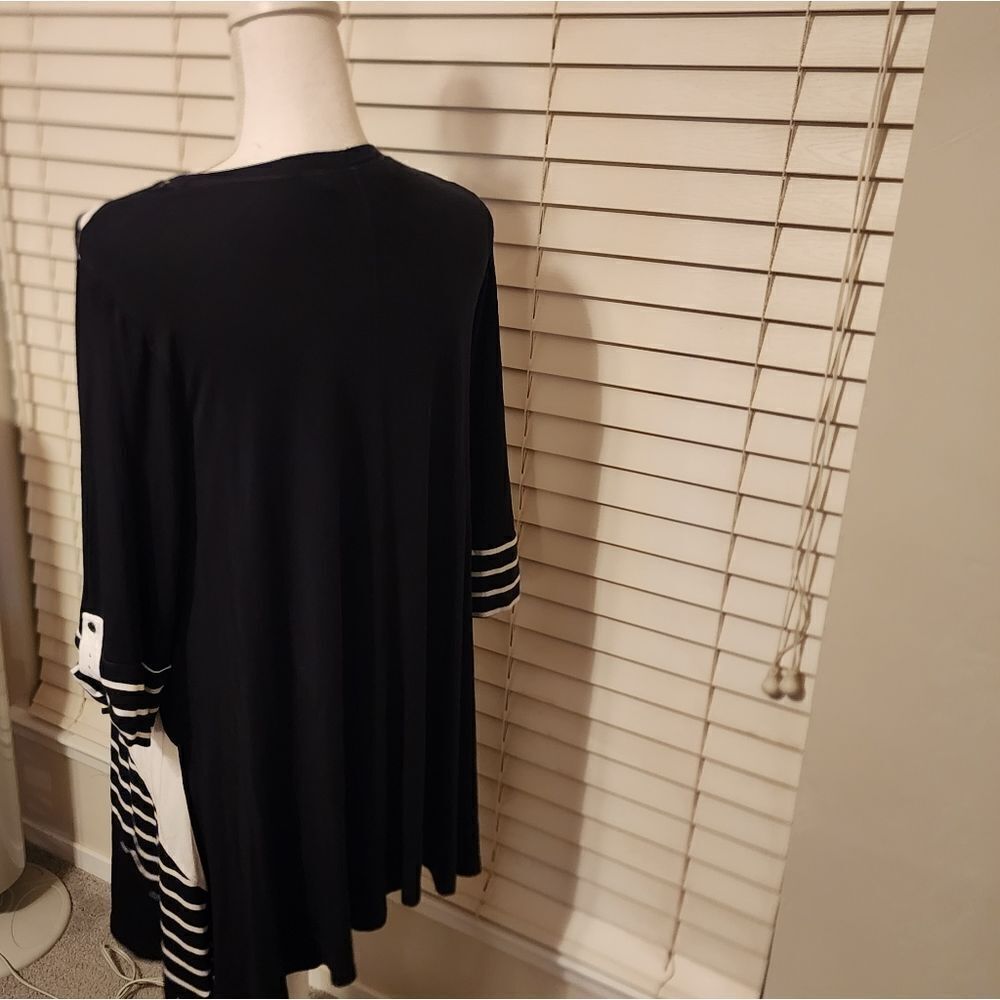 Striped blouse - Picture 3 of 3